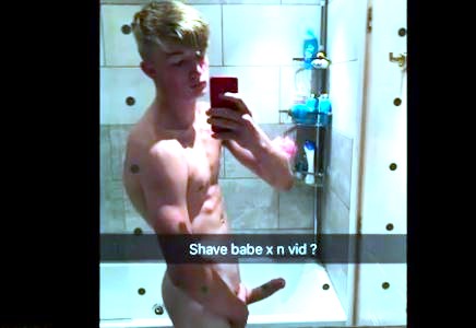 Hunk Wank off